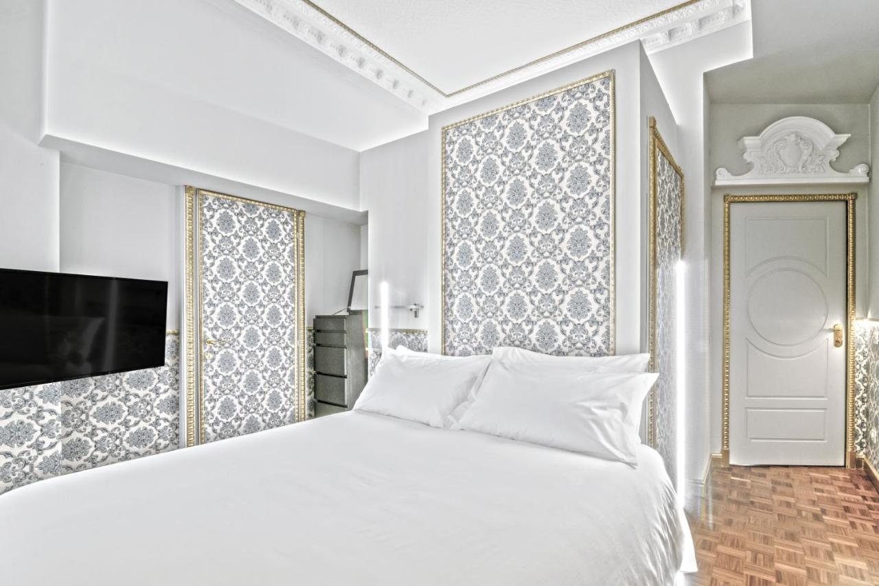 Riviere Private Rooms Alla Scala 米兰 外观 照片