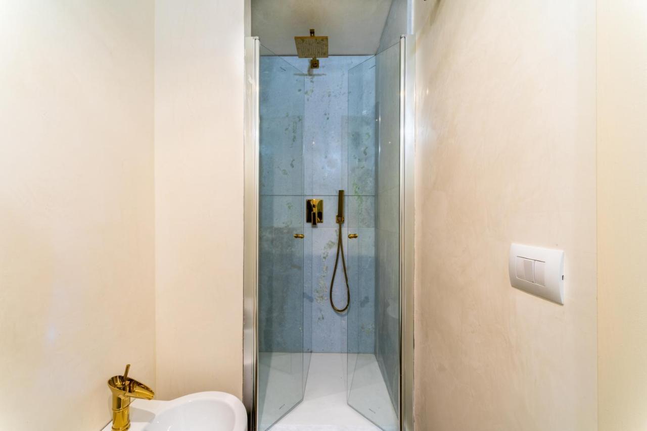 Riviere Private Rooms Alla Scala 米兰 外观 照片