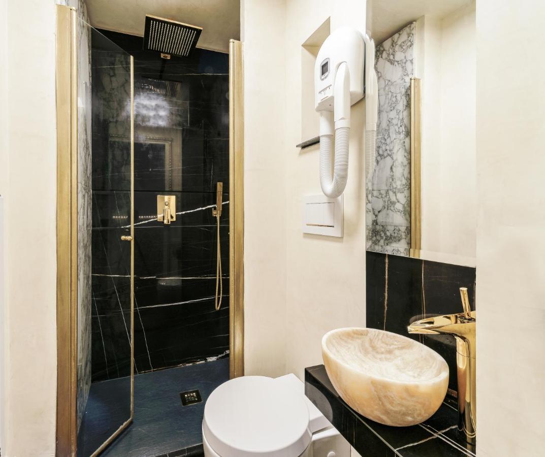Riviere Private Rooms Alla Scala 米兰 外观 照片